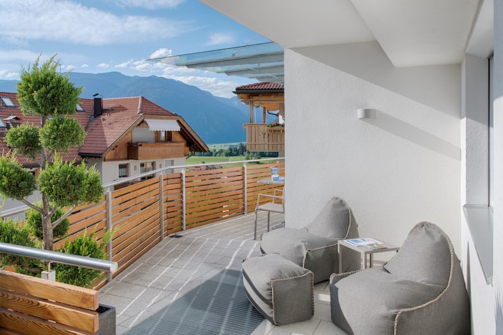 [Accogliente Duplex Per 2 Con Terrazza & Garage] - Reischach