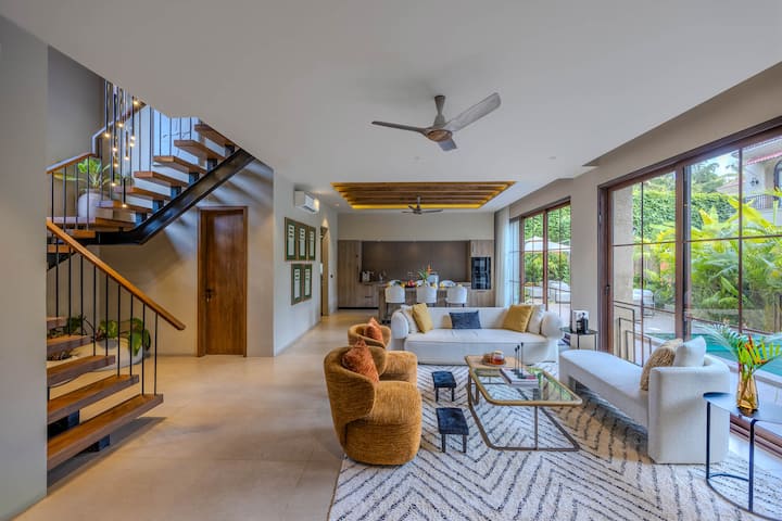 Living room image 1