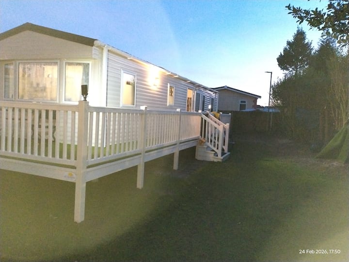 Peanuts Palace Our 4 Dogs Holiday Comfort Unique - Caister-on-Sea