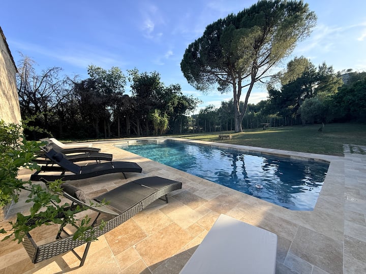 Appartement Cosy Avec Piscine Et Jacuzzi - Beaucaire