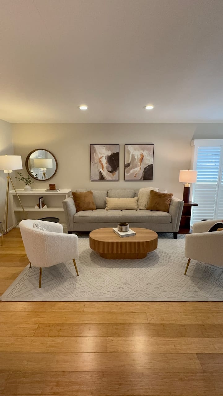 Renovated 3br Retreat In Peaceful Tustin - Tustin, CA