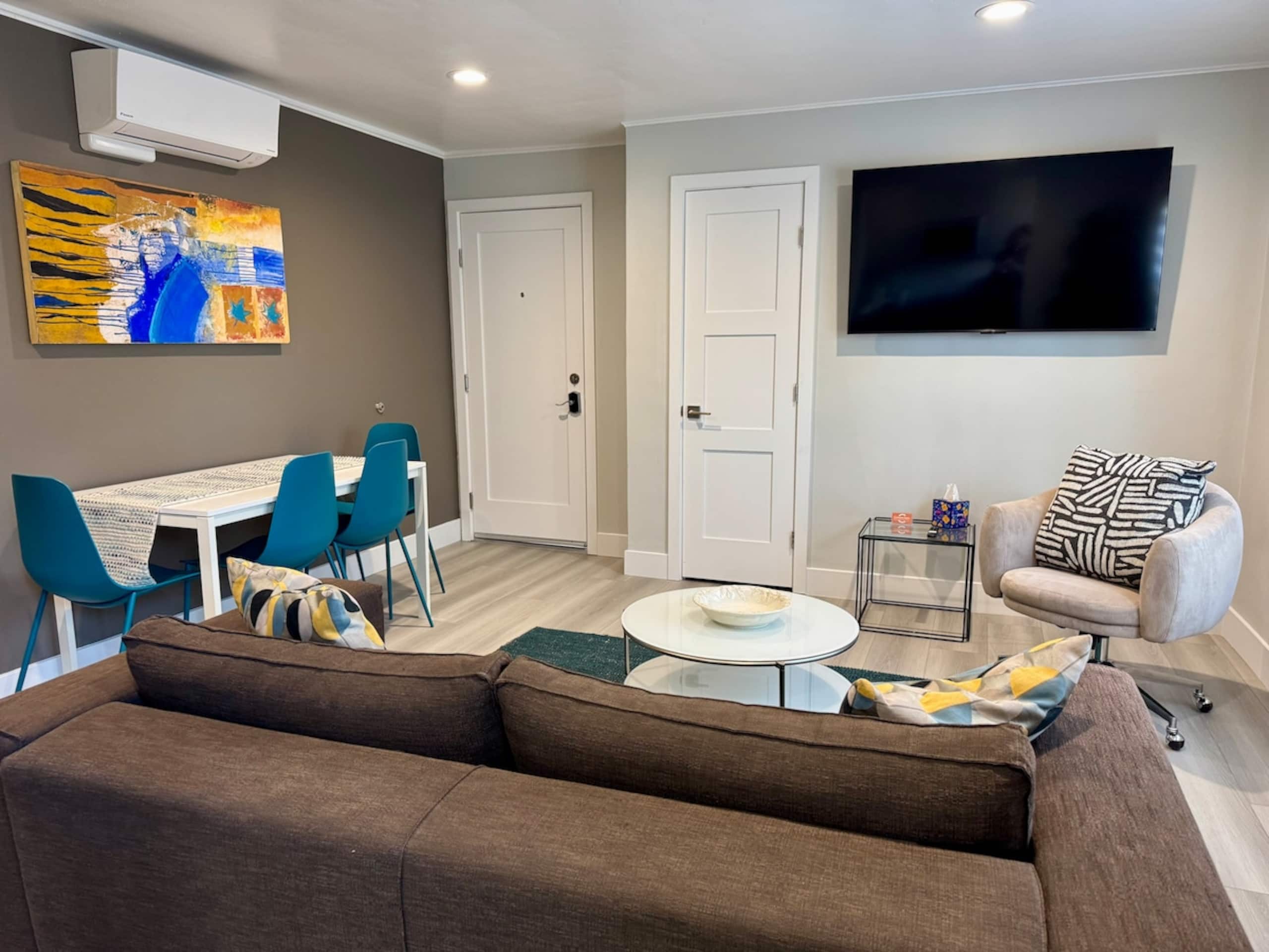 Turquoise 1-bedroom Downtown Palo Alto w/AC - Photo 3