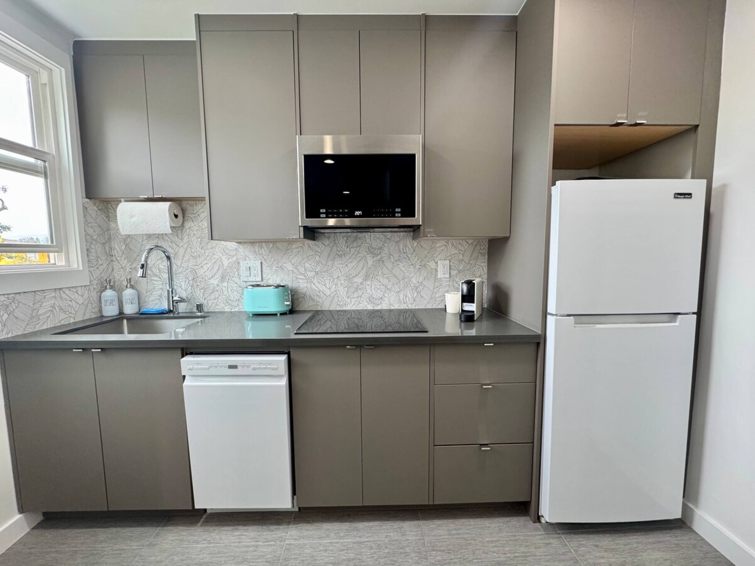 Turquoise 1-bedroom Downtown Palo Alto w/AC - Photo 6