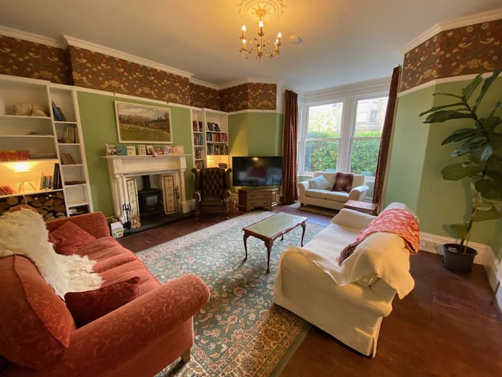 Large Townhouse In Penzance - Sleeps 6 - Mousehole