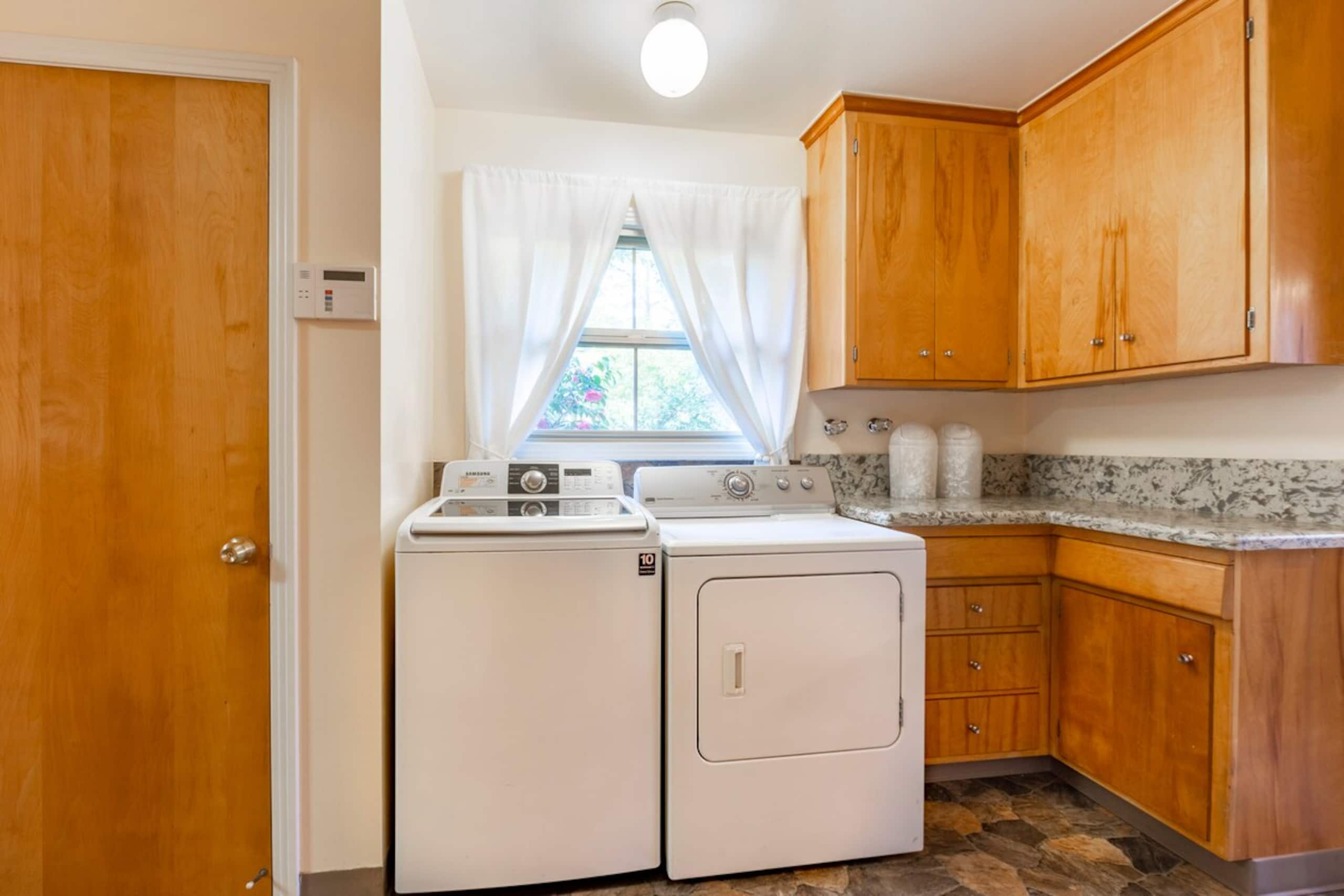 Mid-Century Elegance Beneath the Redwoods - Photo 13