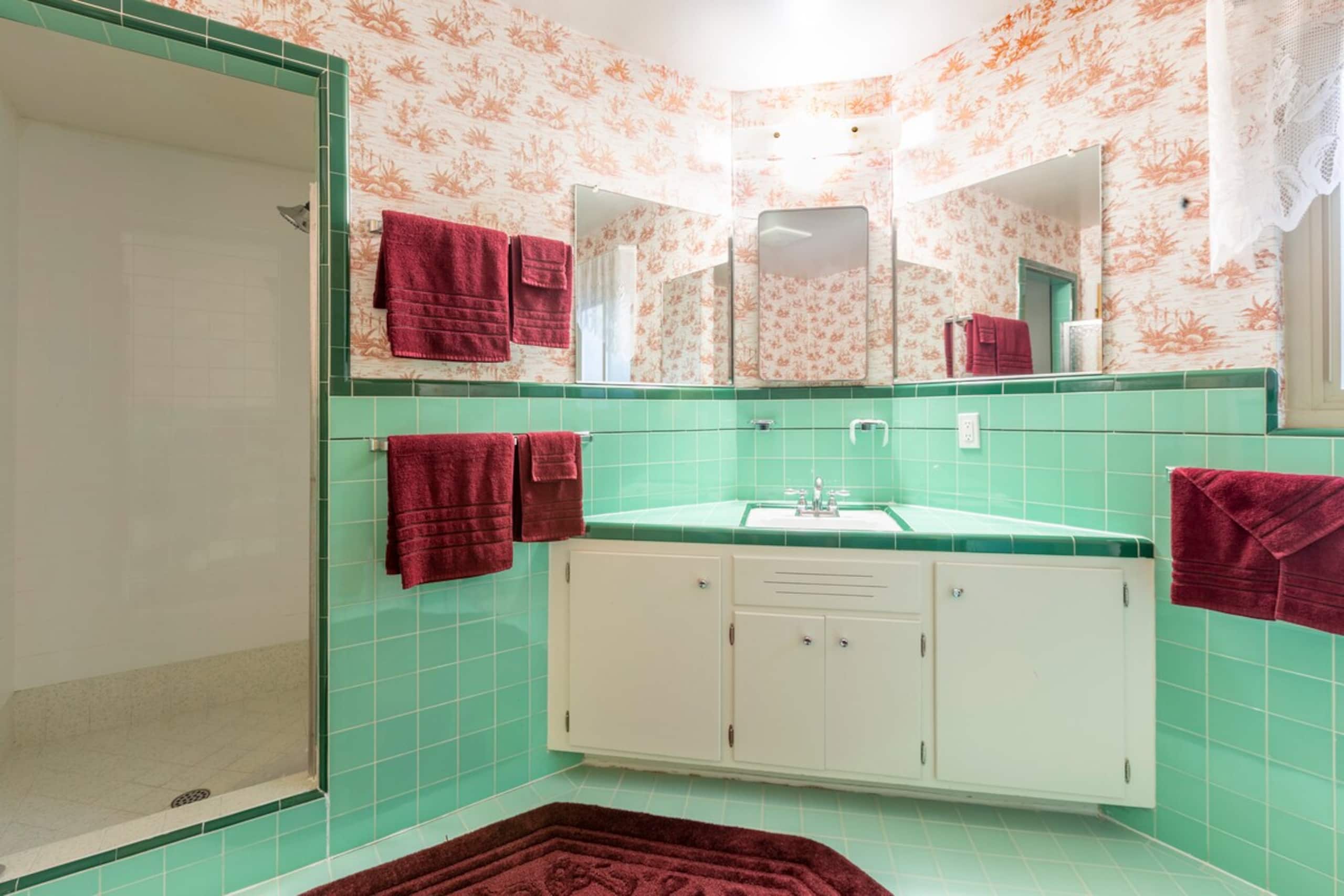 Mid-Century Elegance Beneath the Redwoods - Photo 35