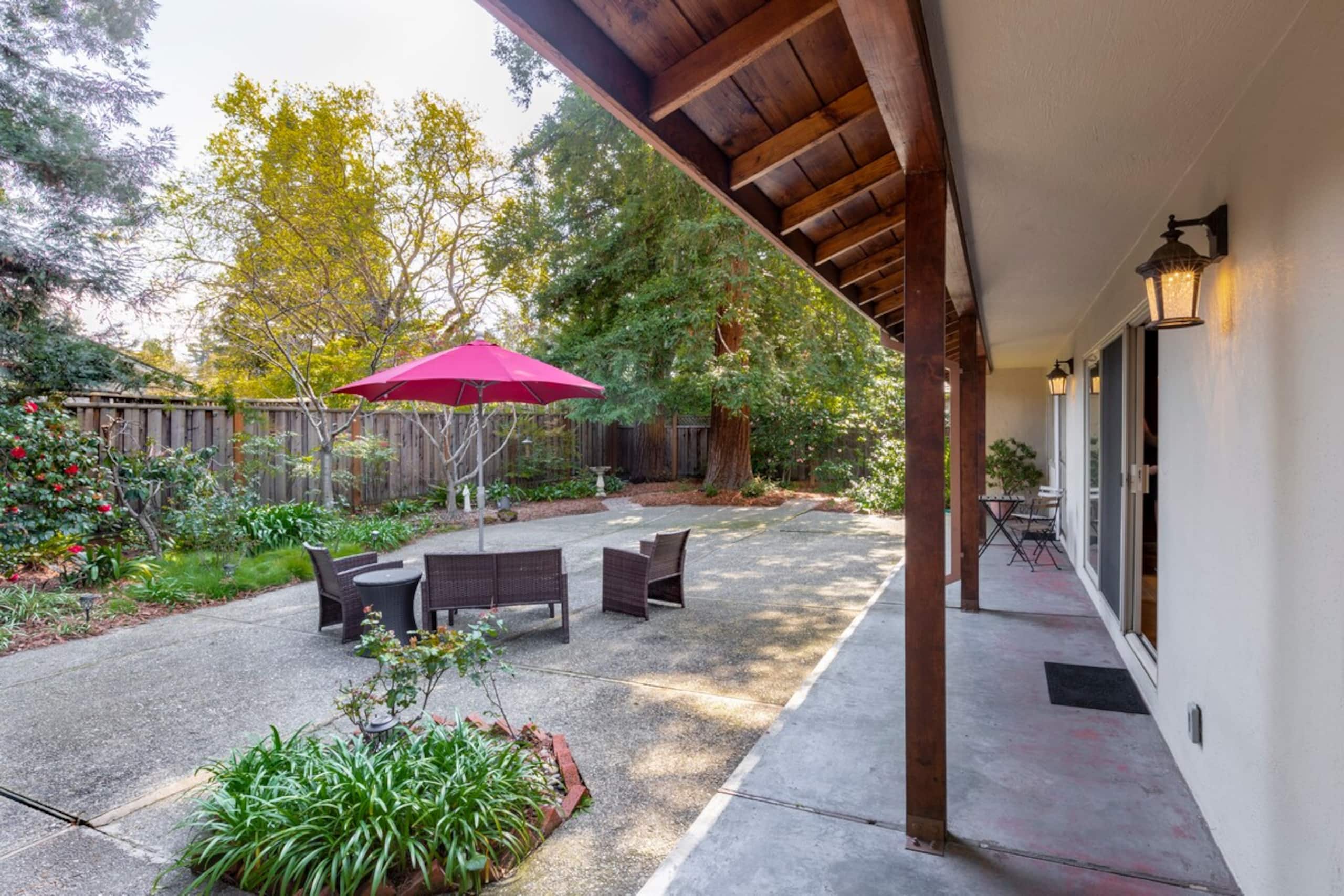 Mid-Century Elegance Beneath the Redwoods - Photo 39