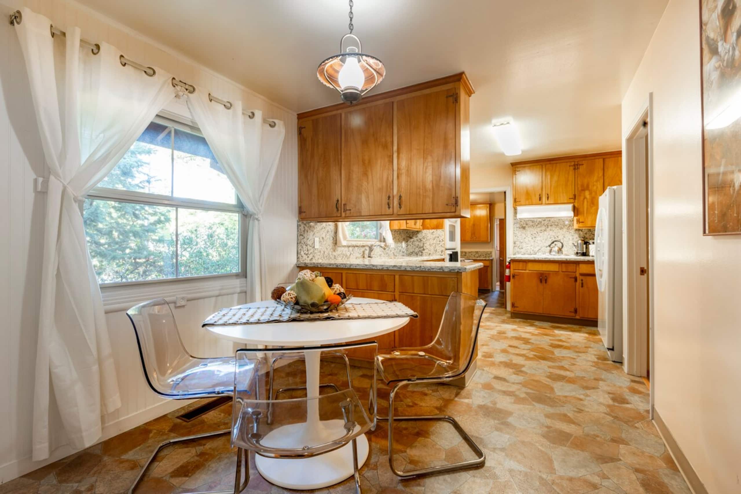 Mid-Century Elegance Beneath the Redwoods - Photo 6