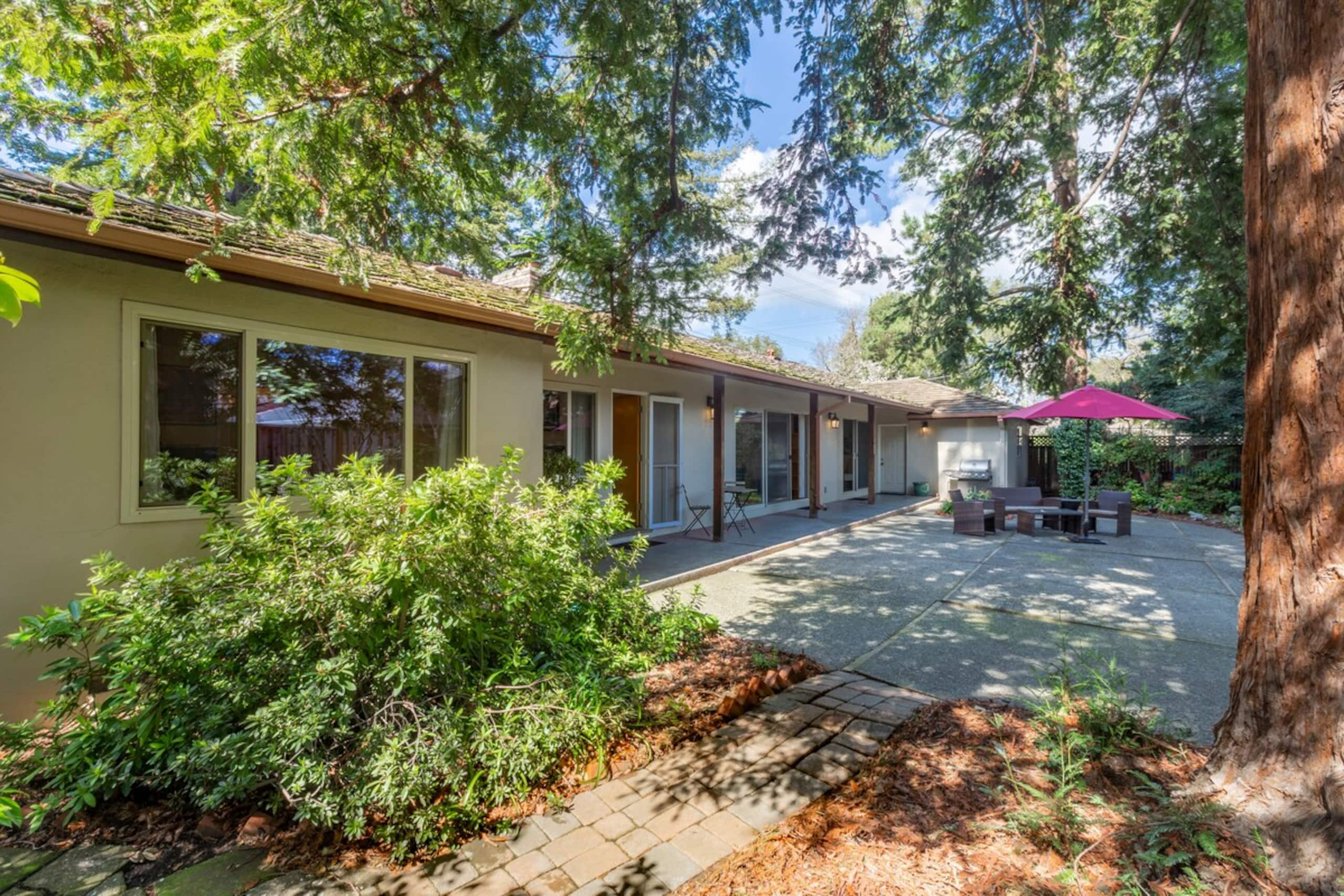 Mid-Century Elegance Beneath the Redwoods - Photo 37