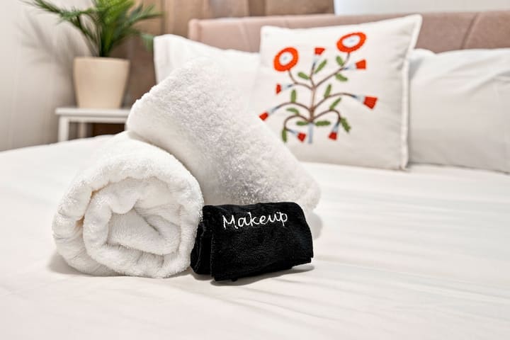 The Perfect Airport Ewr & Nyc Stay | Private Apt - Elizabeth, NJ
