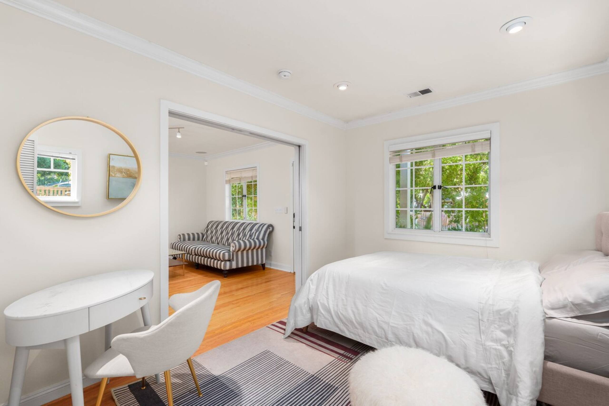 2 Bedroom House Near Palo Alto - Photo 6