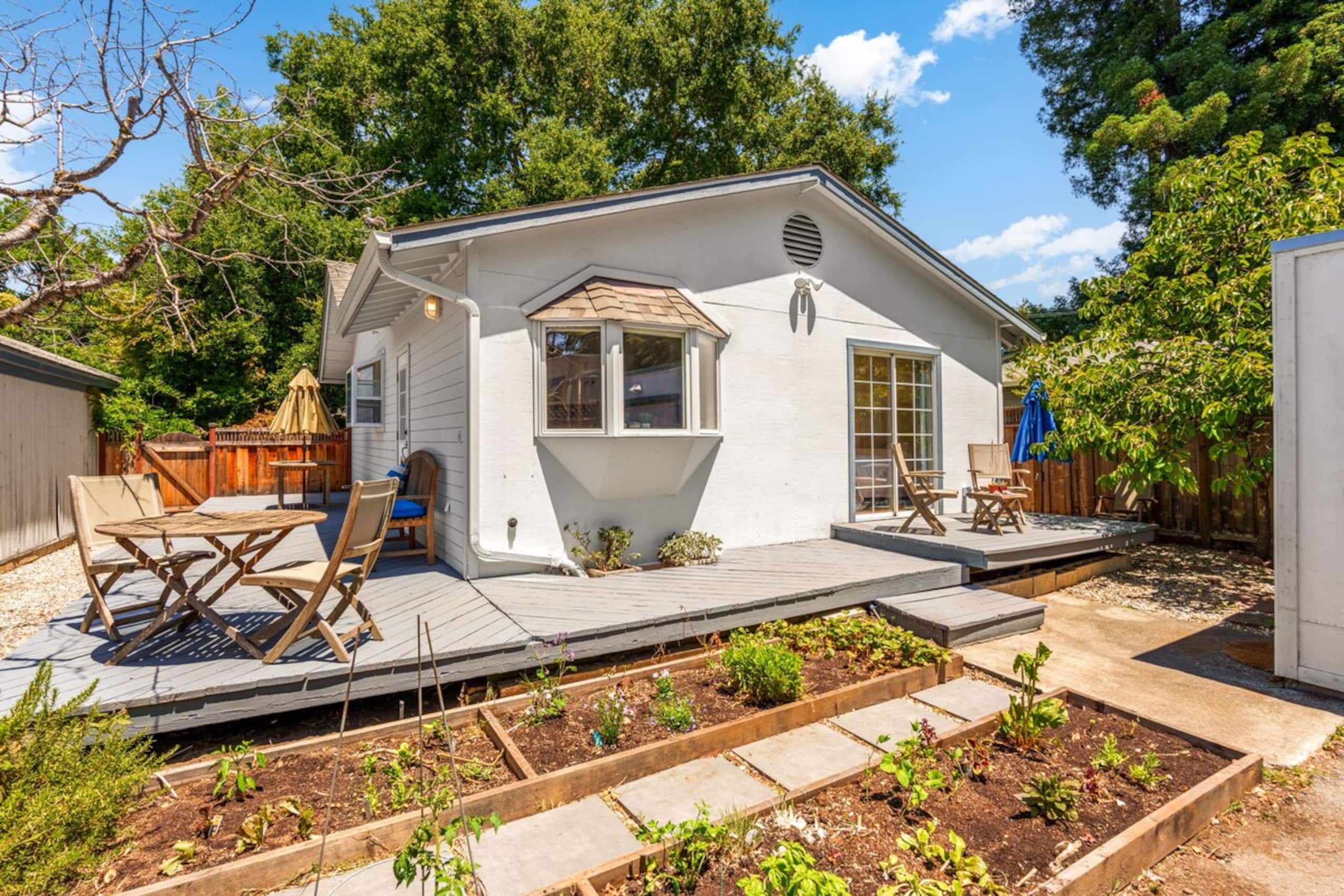 2 Bedroom House Near Palo Alto - Photo 11