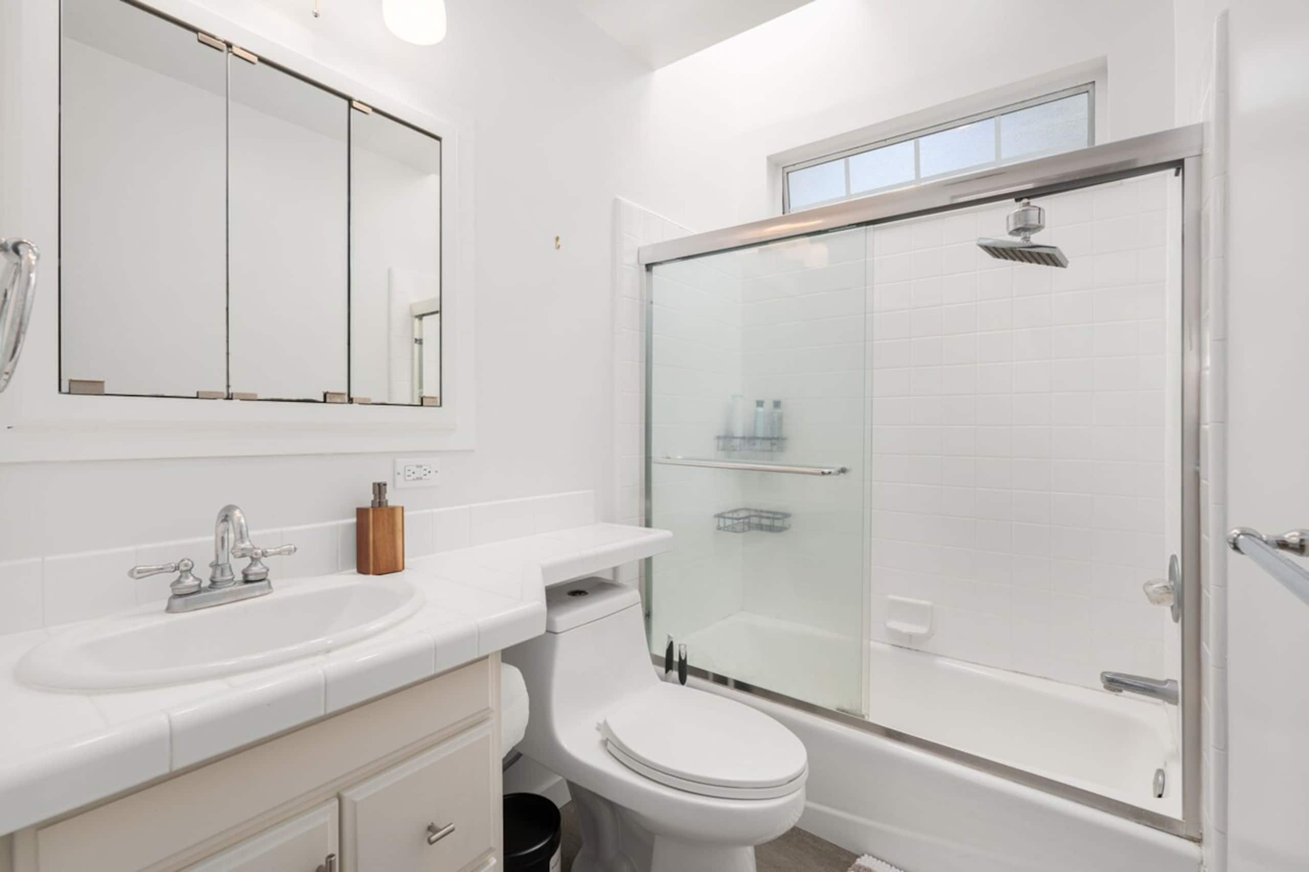 2 Bedroom House Near Palo Alto - Photo 8