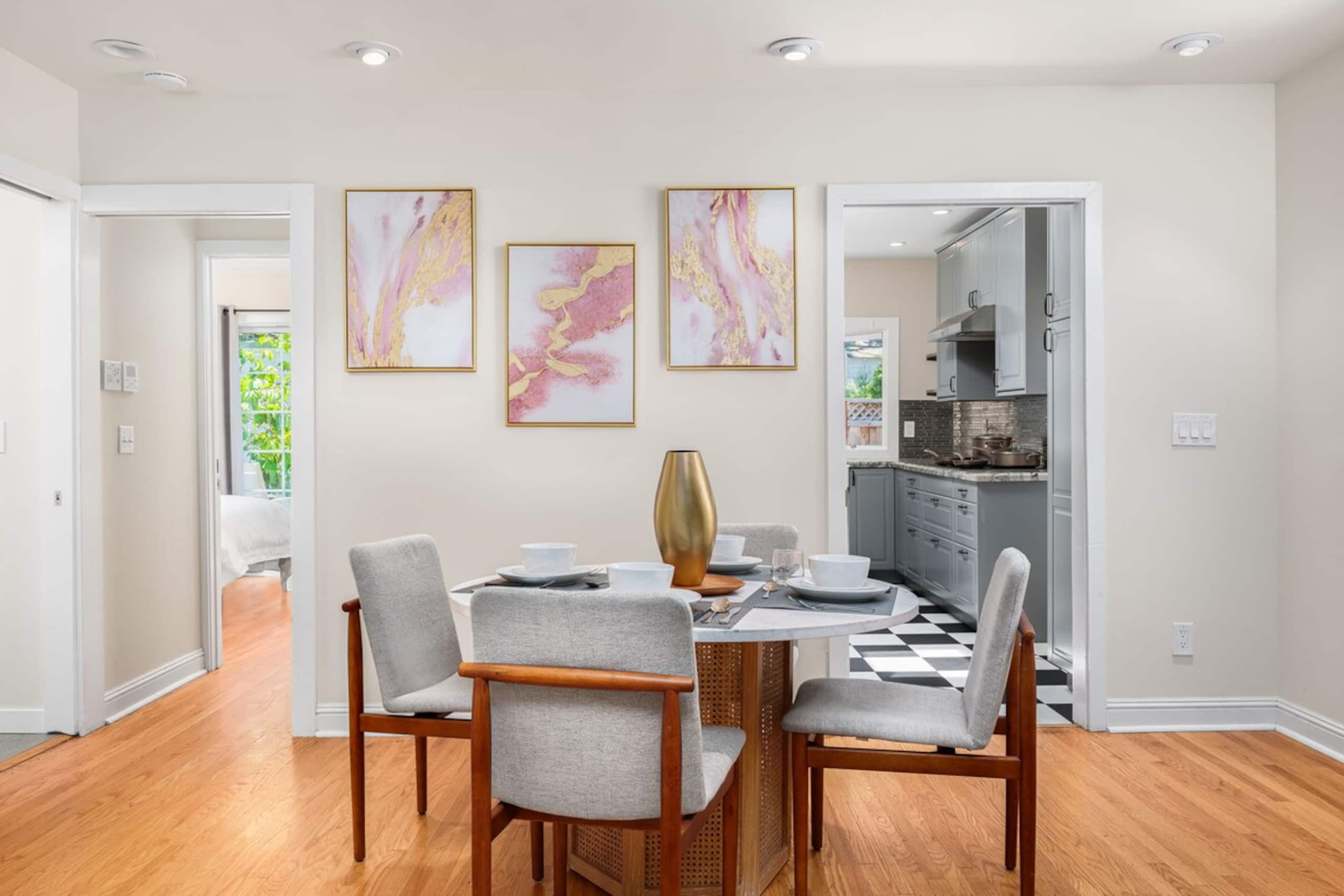 2 Bedroom House Near Palo Alto - Photo 4