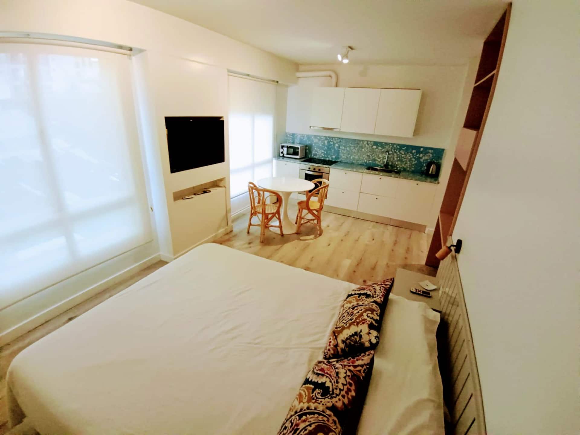 Studio with air conditioning