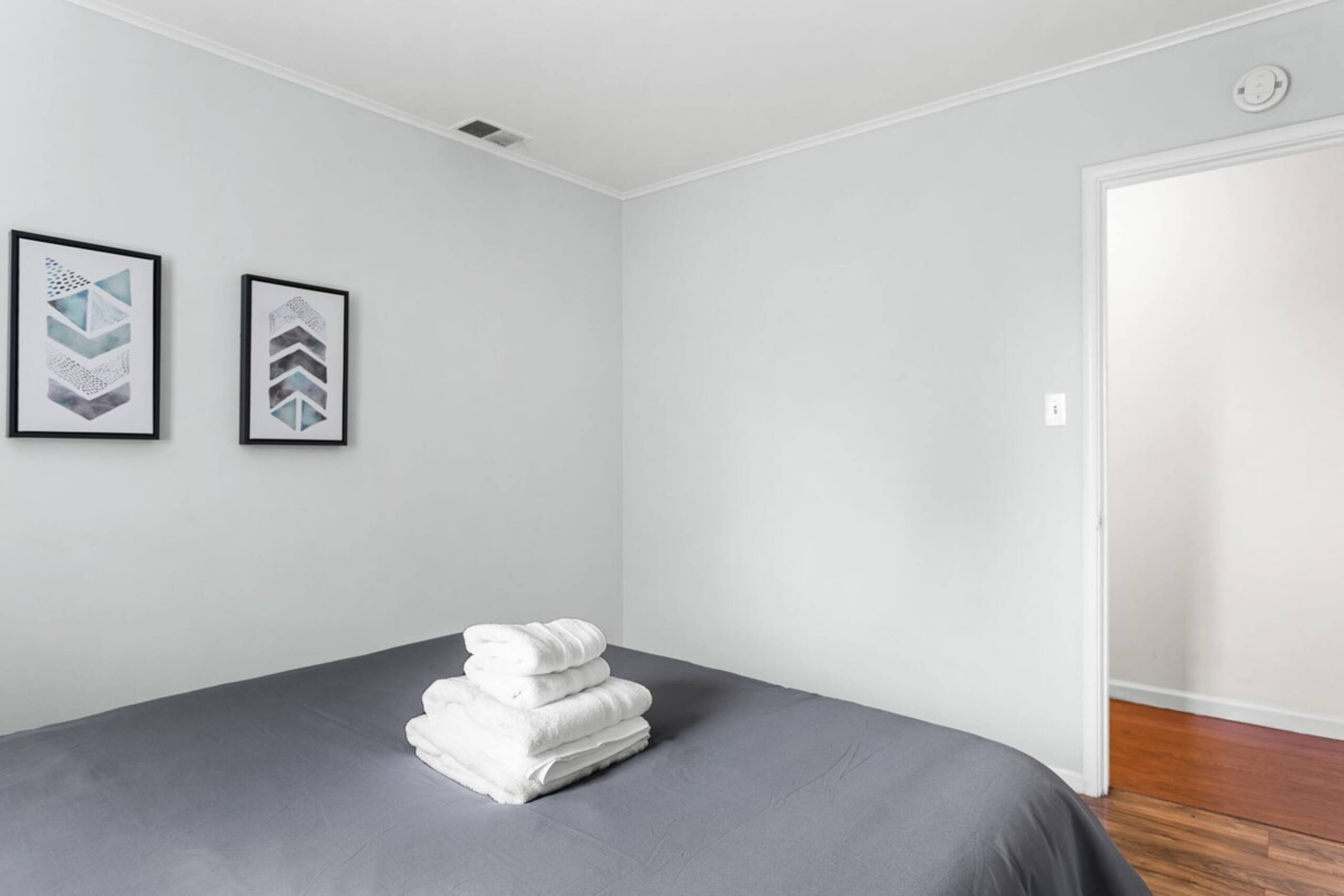 Business-Ready 5BD, Fast Wi-Fi, Few Mins to HQs - Photo 31
