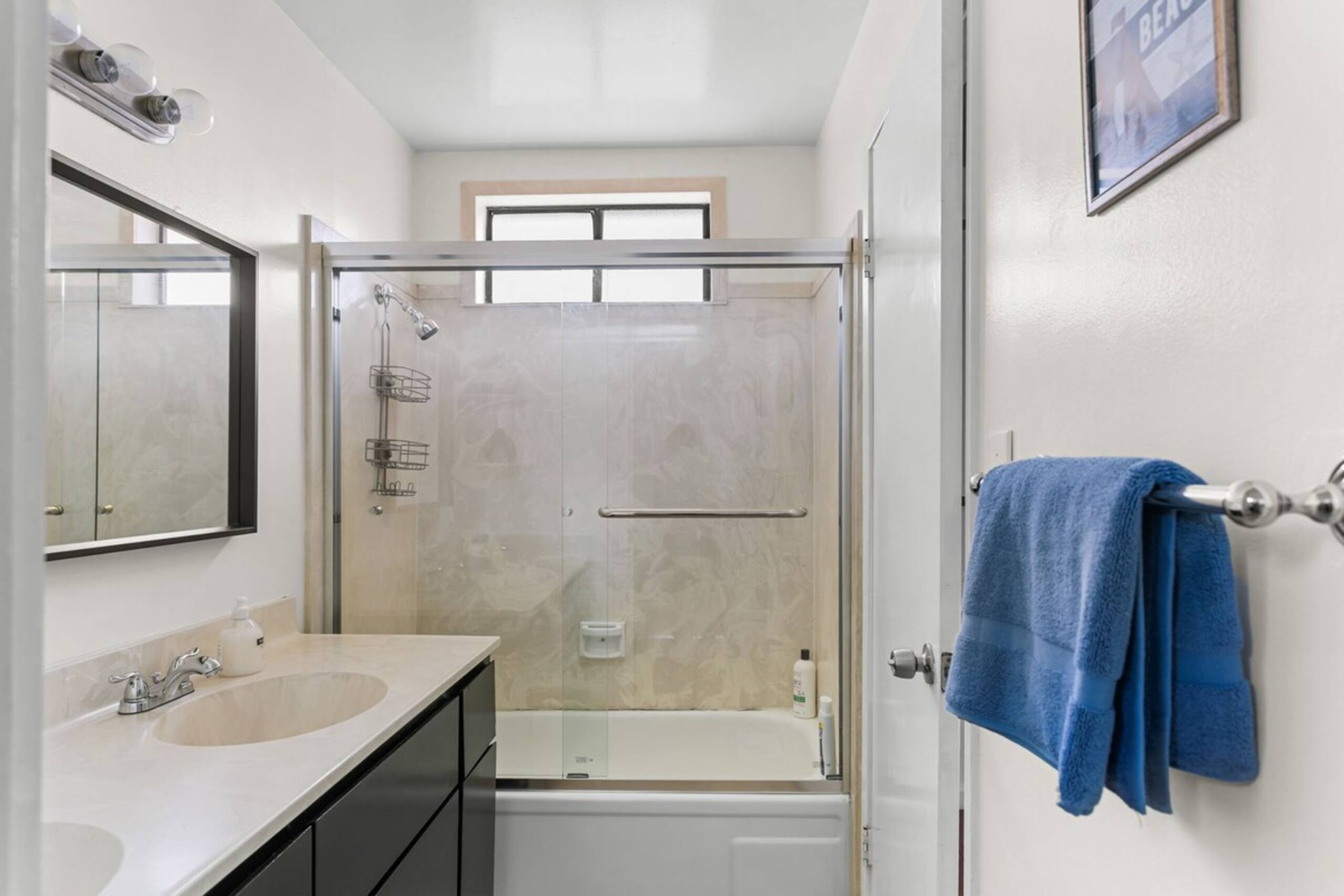 Business-Ready 5BD, Fast Wi-Fi, Few Mins to HQs - Photo 32