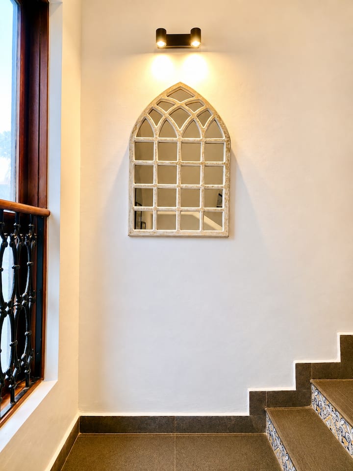 Living room image 9