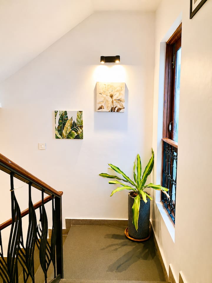 Living room image 8