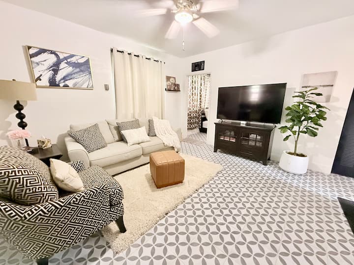 Casa De Palacios - Miami