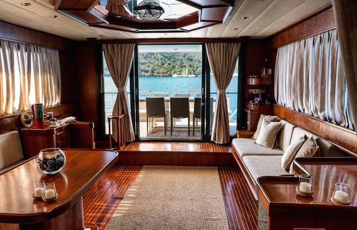 Geniş Motoryat Ile Göcekte Lüks Tatil - Dalaman
