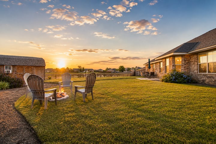 Big Family Retreat | Garage, Owa, Outlets & Beach - Foley, AL