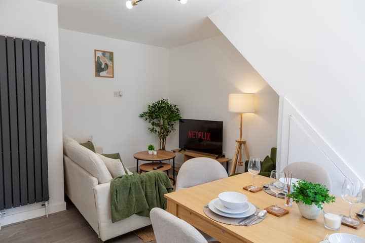 4br House | Contractors & Business | Free Parking - 博爾頓