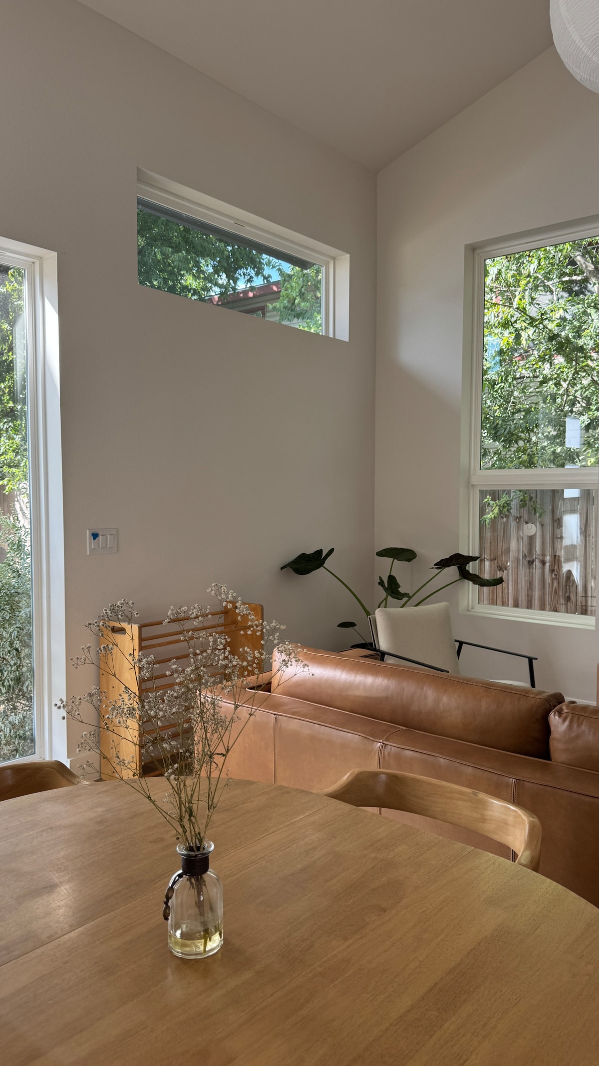 Maple House — Modern Austin Guesthouse Retreat