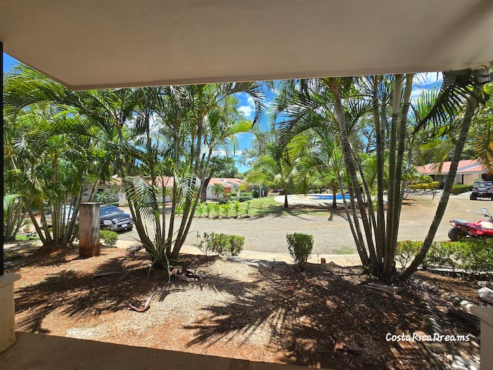 Villa Iguana~2br Pool View Villa | Near The Beach - Costa Rica
