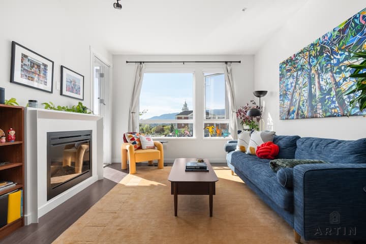 Bright 2br North Van Suite | Parking & Laundry - North Vancouver