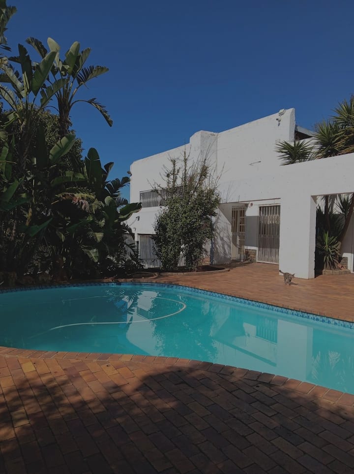 Event Space Or Quiet Intimate Getaway - Alberton