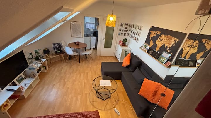 Gemütliche, Zentrale Wohnung In Neu-ehrenfeld - Colonia