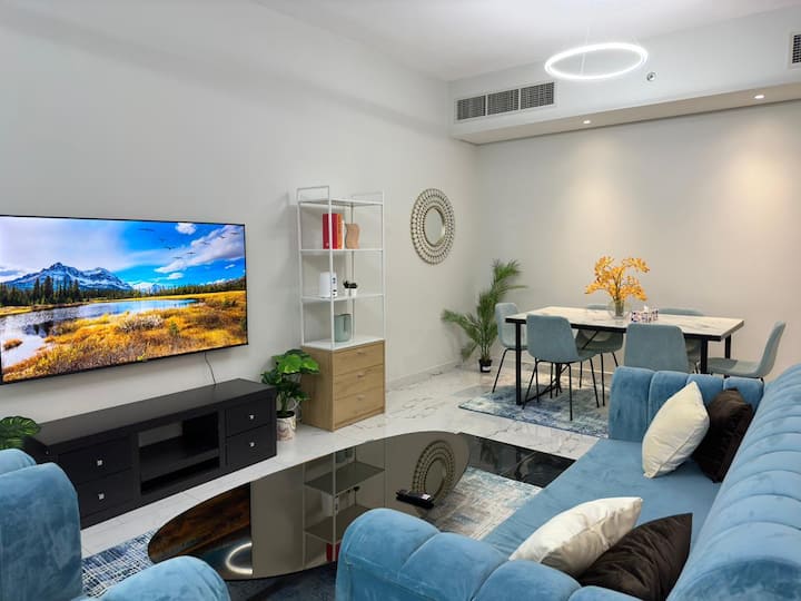 Modern 2br Canal View | Beach - 샤르자