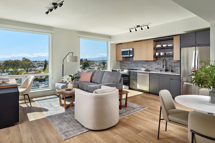 Large 3 Bed Apartment | Monthly Stays - San Jose, CA