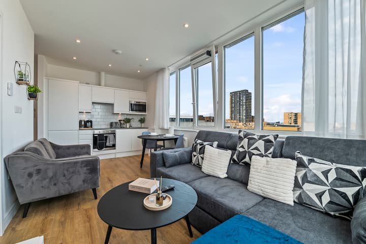 Snug Hounslow 1br Apartment | Sleeps 4 | Heathrow! - Hounslow