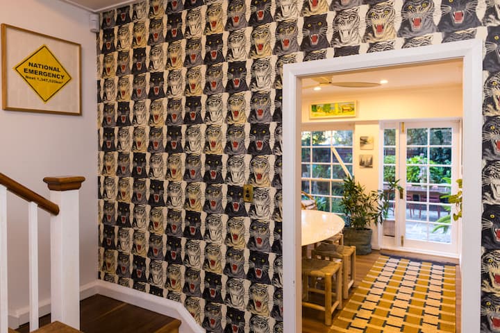 The Milroy. Boutique Art House. - Coogee