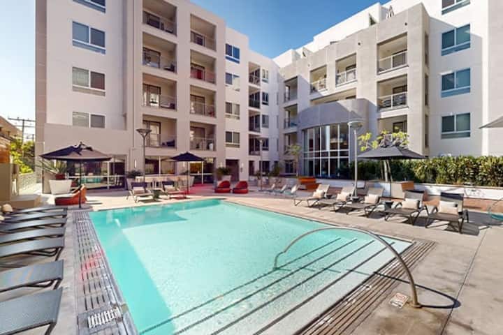 Prime 2 Bdr Apartment In Marina With Free Parking - Marina del Rey, CA