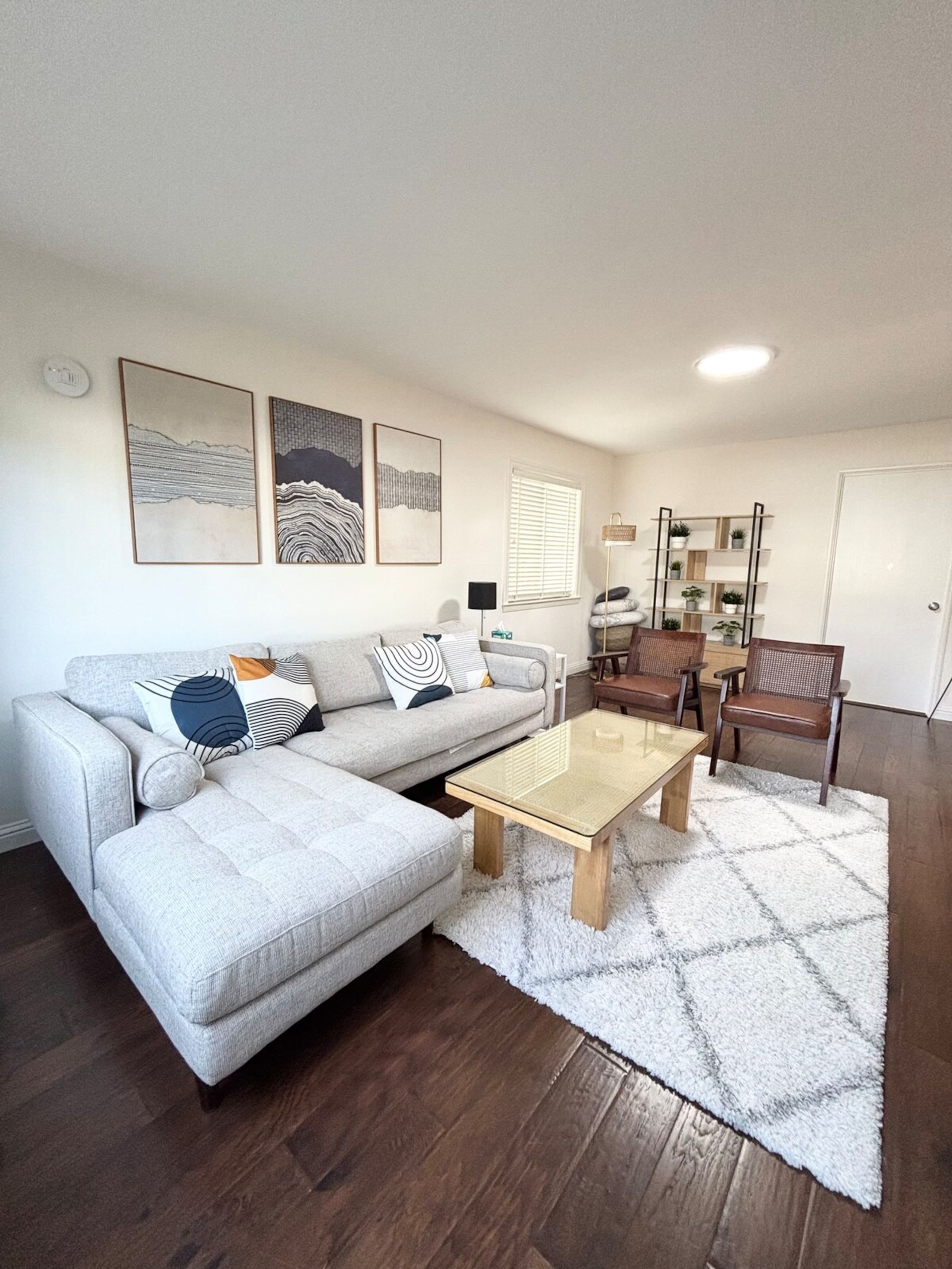 Walk to Castro, Family Friendly 3BR Mountain View - Photo 2