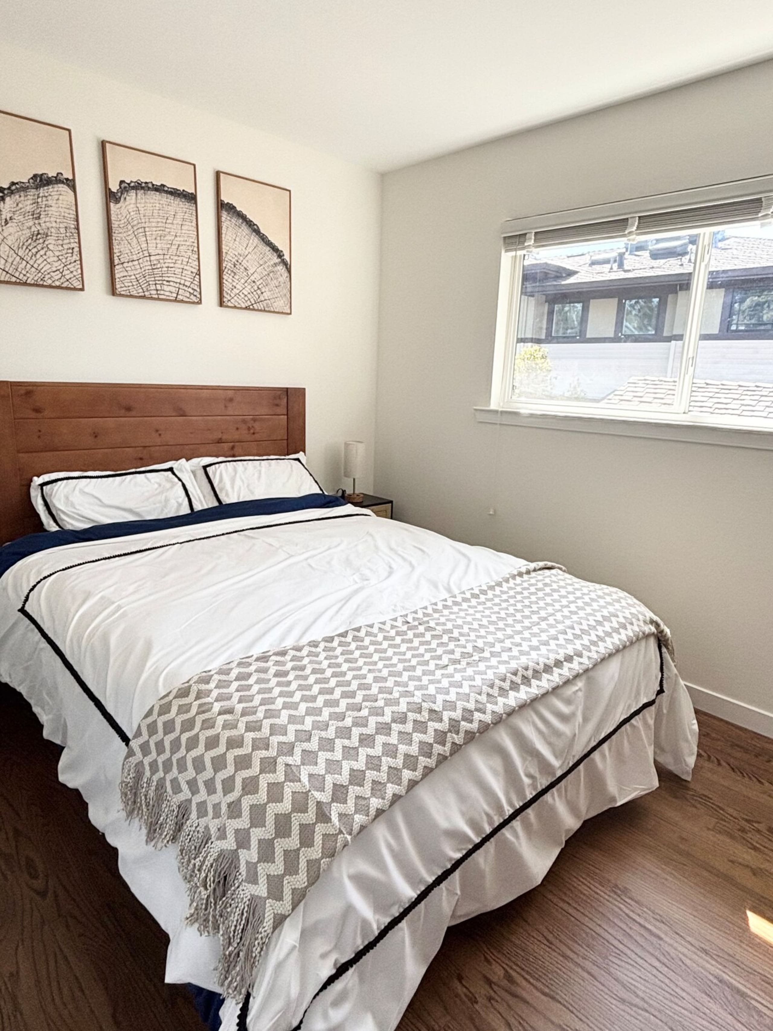 Walk to Castro, Family Friendly 3BR Mountain View - Photo 7