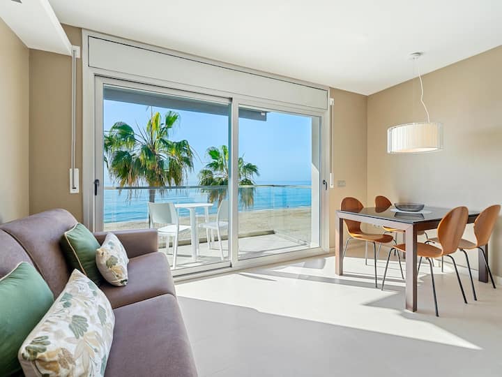 Appartement Avec Terrasse Face Plage Et Côté Train - Creixell