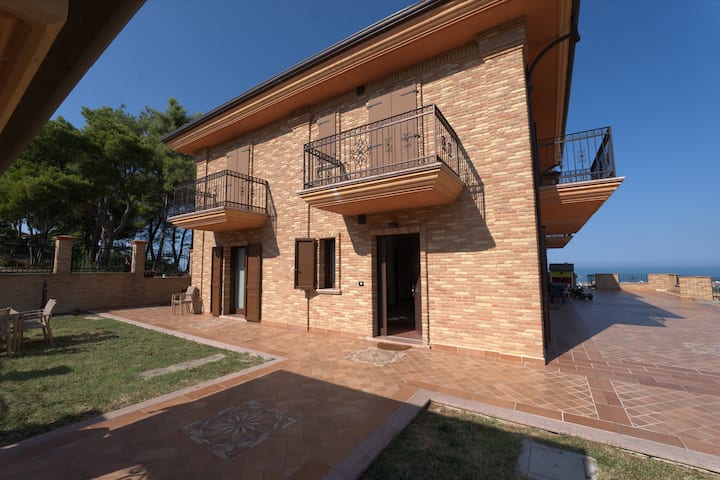 {Vue Mer} Wifi, Clim, Jardin Et Parking - Senigallia