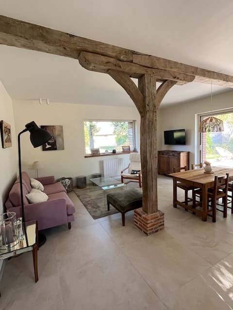 Successful Airbnb property: The Grande Ferme cottage in Petit Caux