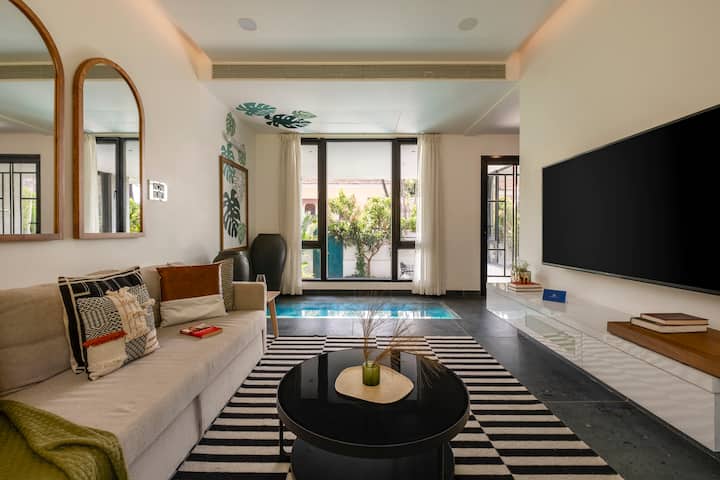 Living room image 1