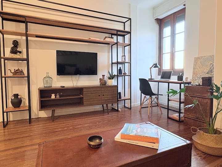 Apartamento En Palermo A Una Cuadra De La Rambla - Montevidéu