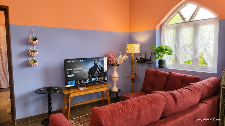 Living room image 8