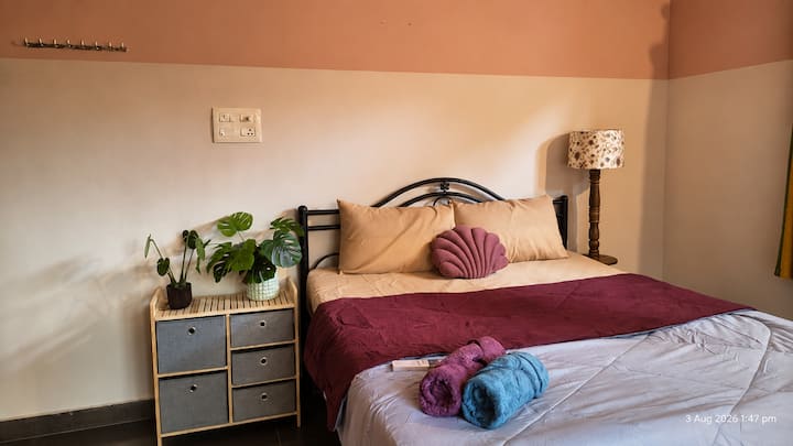 Bedroom 1 image 3