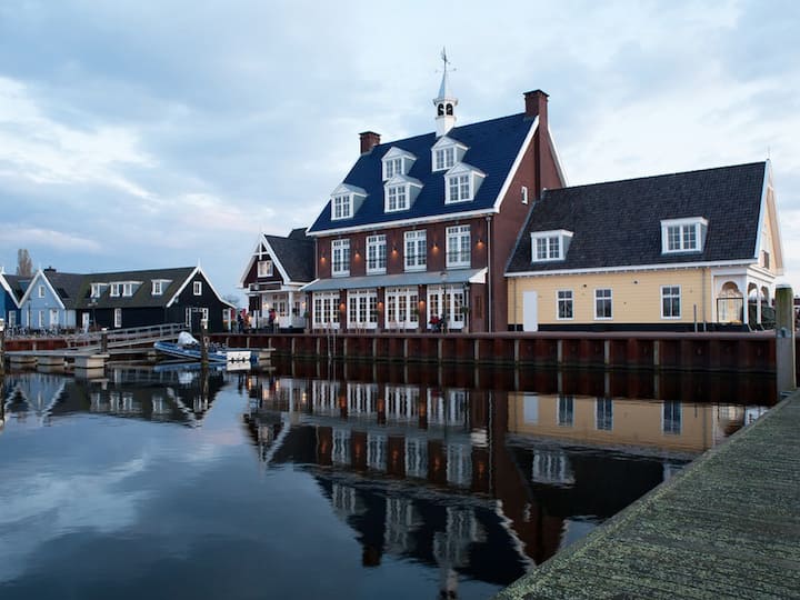 Lux Getaway W/balcony Near Harbor & Nature Reserve - Naarden