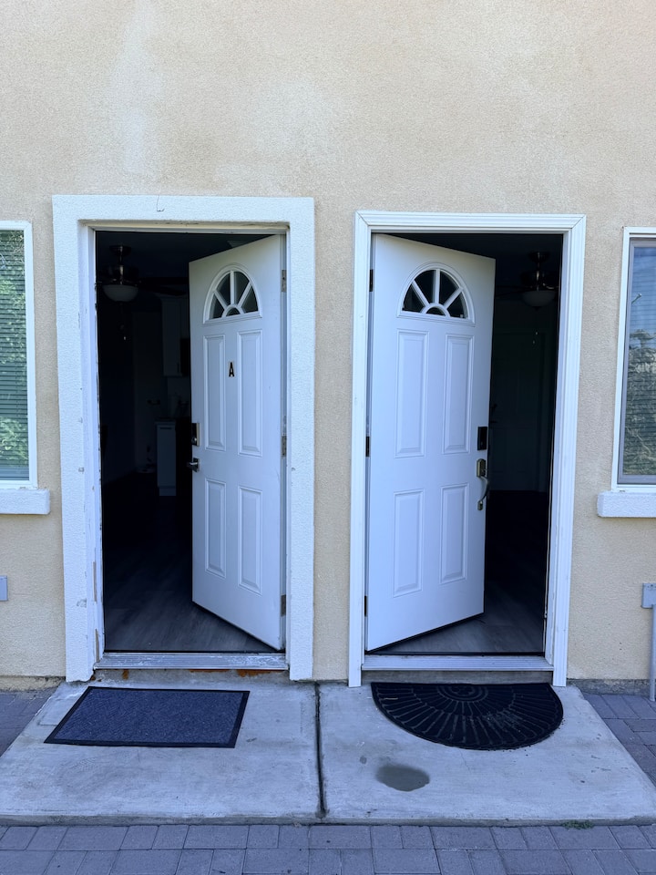 2 Adu Near Disneyland, Little Saigon, Beach/cruise - Buena Park, CA
