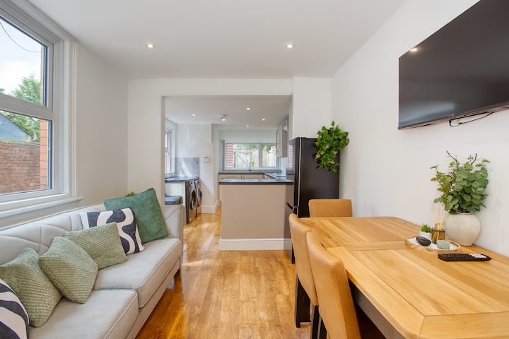 Huge Six-bedroom En-suite In Bridgwater - Bridgwater