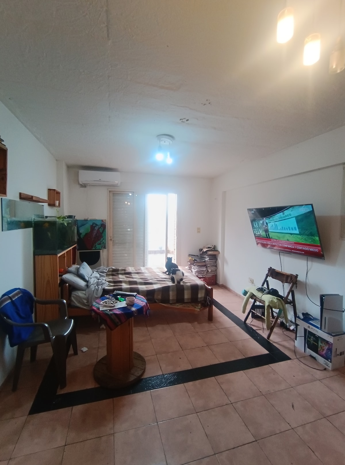 Estudio con balcón y pileta